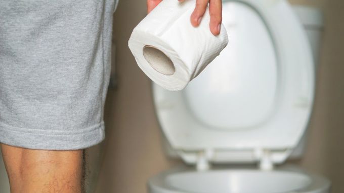 Duy trì thói quen đi vệ sinh tốt cũng là một cách để giữ cho bàng quang và cơ sàn chậu của bạn khỏe mạnh.  Ảnh: Men's Health
